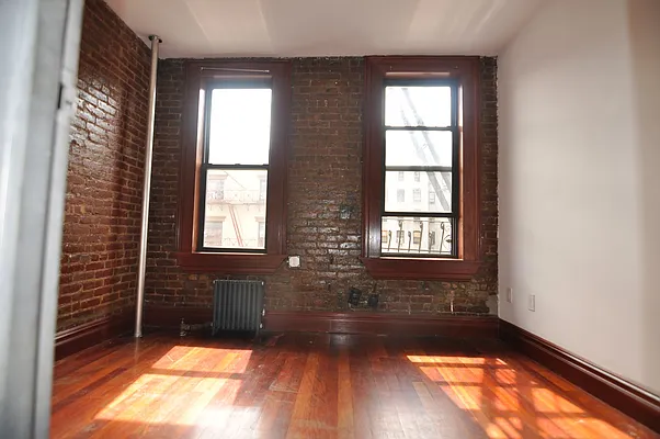 Rented by Alpha Properties NYC I LLC | media 24