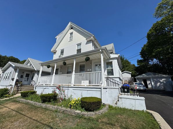 29 Gibson St #27