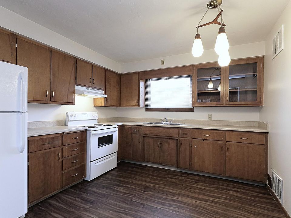 1st image of 4400 S 48th St #1X1U