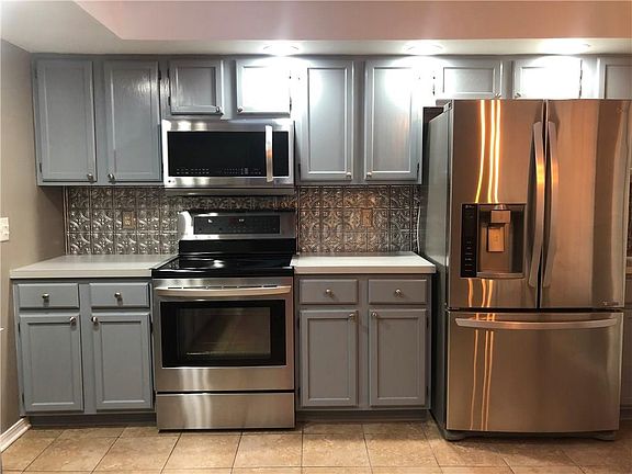 5th image of 1827 Sterling Ln