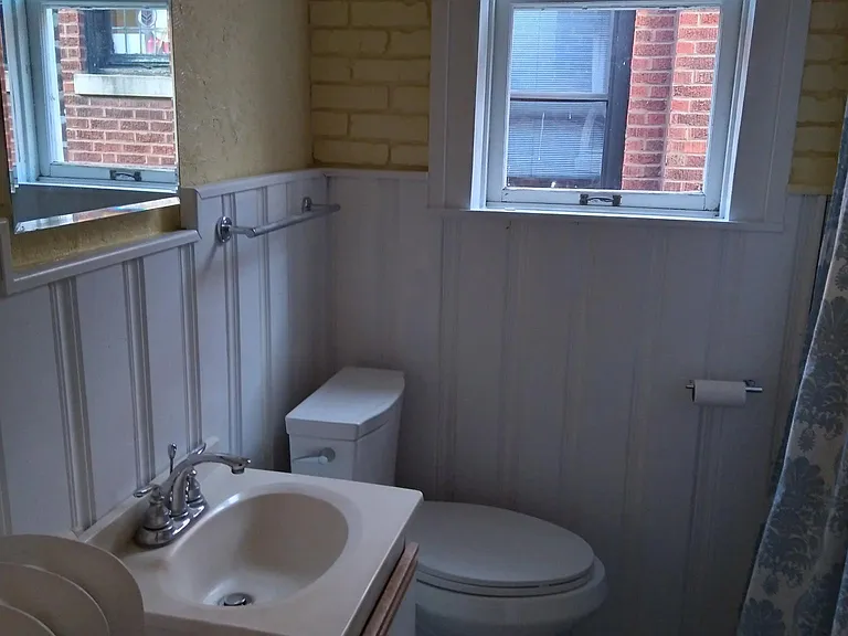 7533 Forsyth Blvd #B — Photo 13