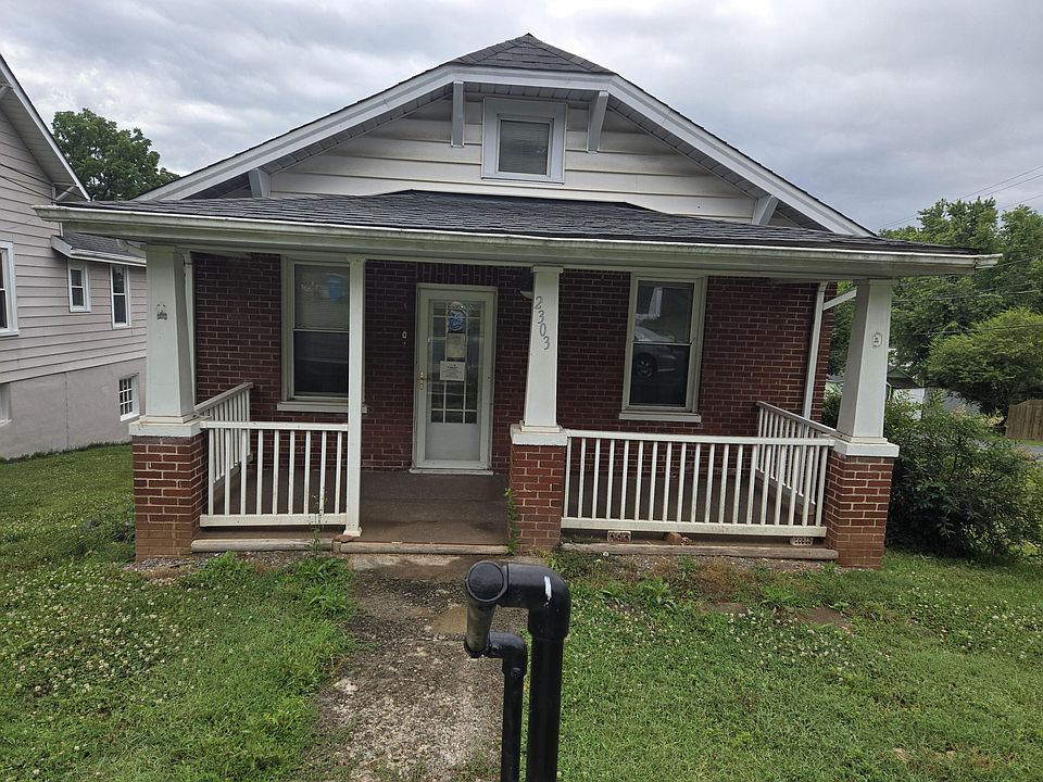 1st image of 2303 King St NE
