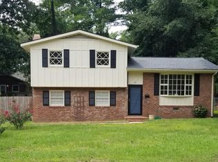 901 Brookhaven Dr, Fayetteville, NC 28303