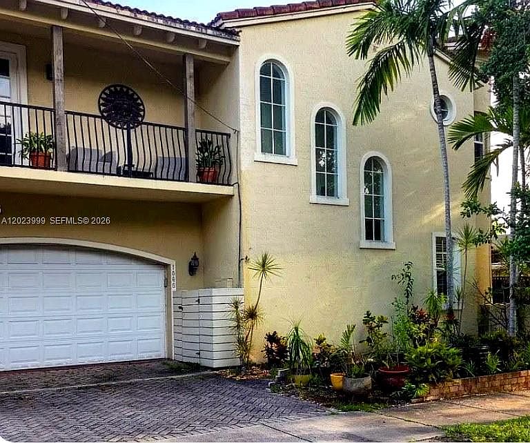 1st image of 1806 SW 23rd St