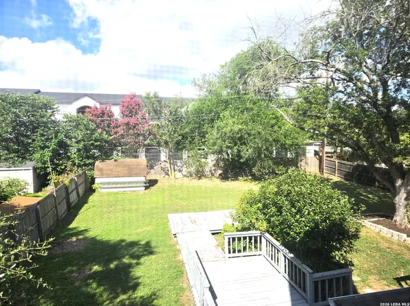 122 WILLOW WISP RD, Universal City, TX 78148