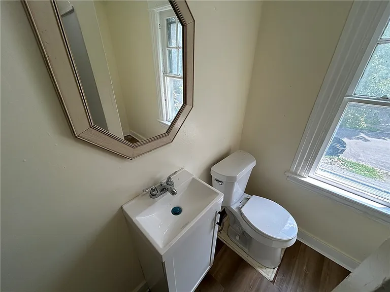 42 Villa St #UPPER — Photo 19