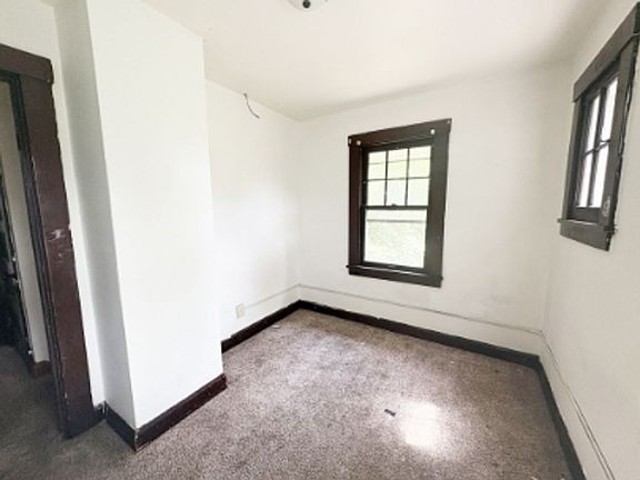 4th image of 800 N 6th St