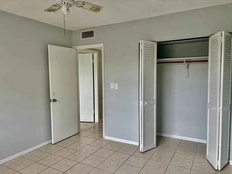5300 Washington St #C318 — Photo 2