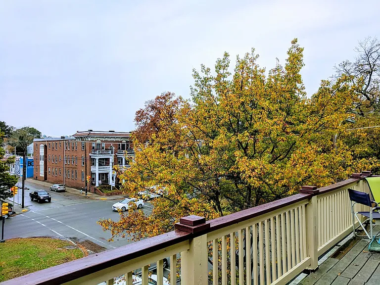 2832 Monument Ave.* — Photo 27
