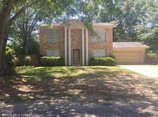 2501 Holiday Dr, Gautier, MS 39553