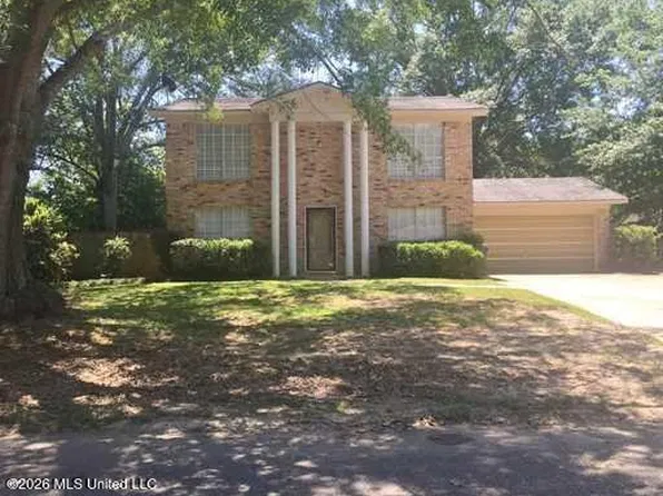 2501 Holiday Dr, Gautier, MS 39553