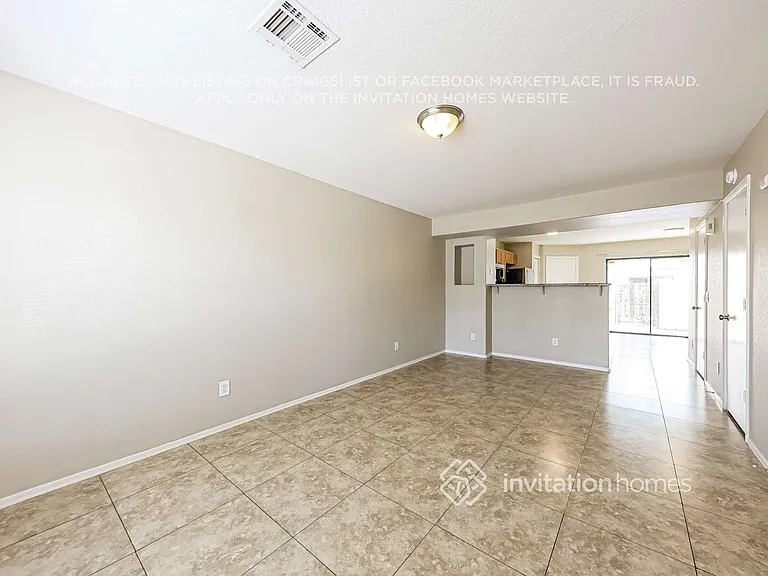 7801 N 44th Dr #1108 — Photo 4
