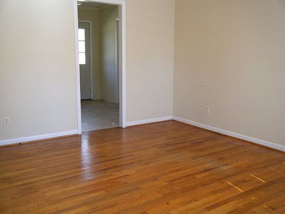 2nd image of 114 Winter Hill Dr