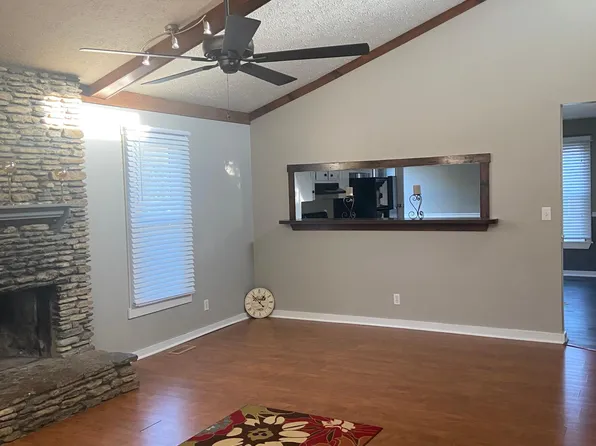 6632 Riverbirch Dr, Pewee Valley, KY 40056