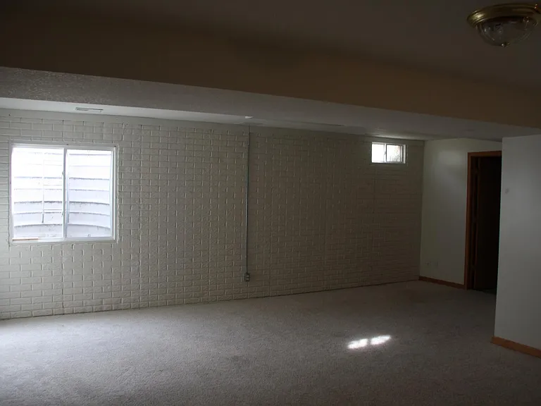4805 Russell St — Photo 24