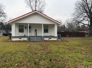 622 W 2nd St, Dewitt, AR 72042