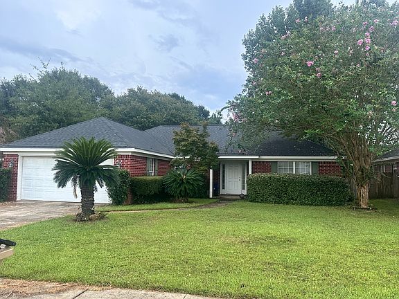 2nd image of 1829 Kendall Ct