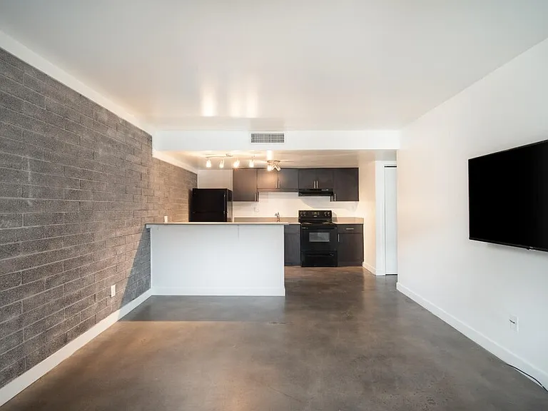 123 E Broadway Rd #1 — Photo 9