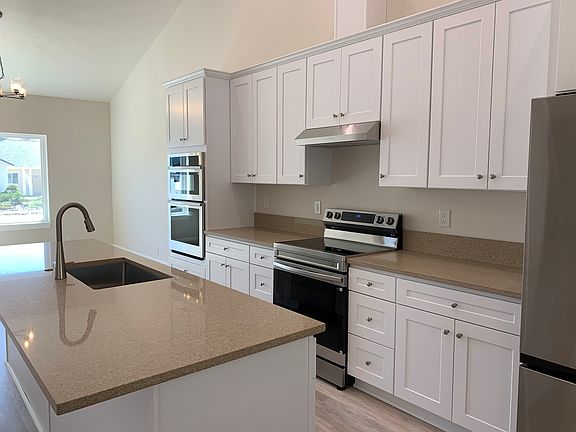 5th image of 76 Fawn View Ln