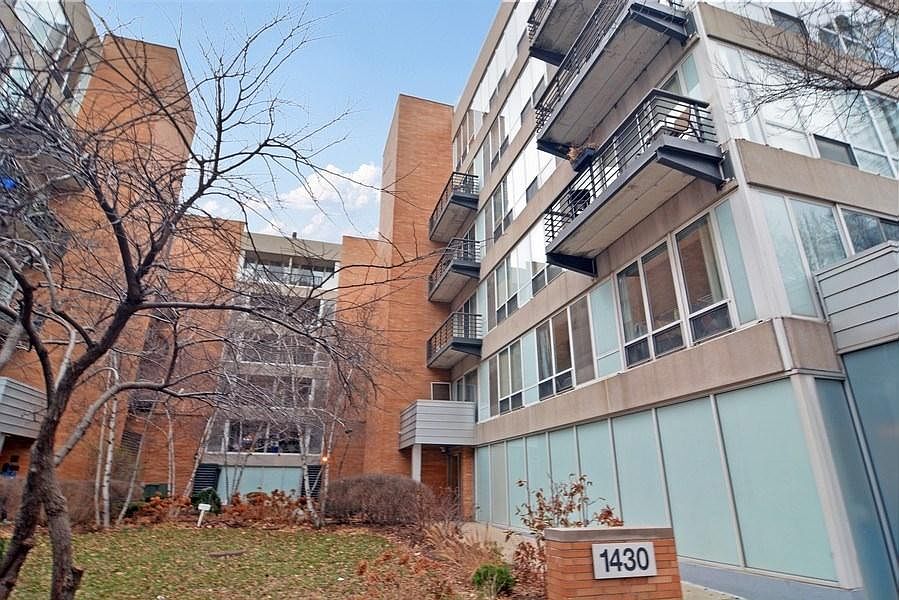 1st image of 1430 S Michigan Ave APT 208