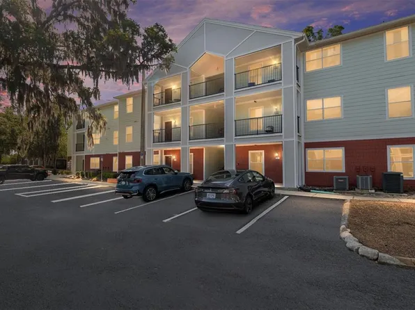 2360 SW Archer Rd APT 706, Gainesville, FL 32608