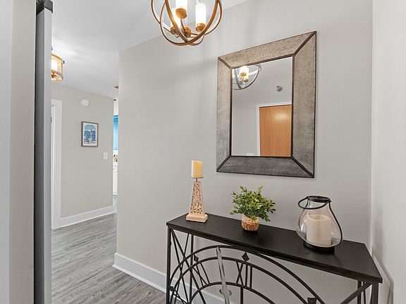 4th image of 345 N La Salle Dr #3106