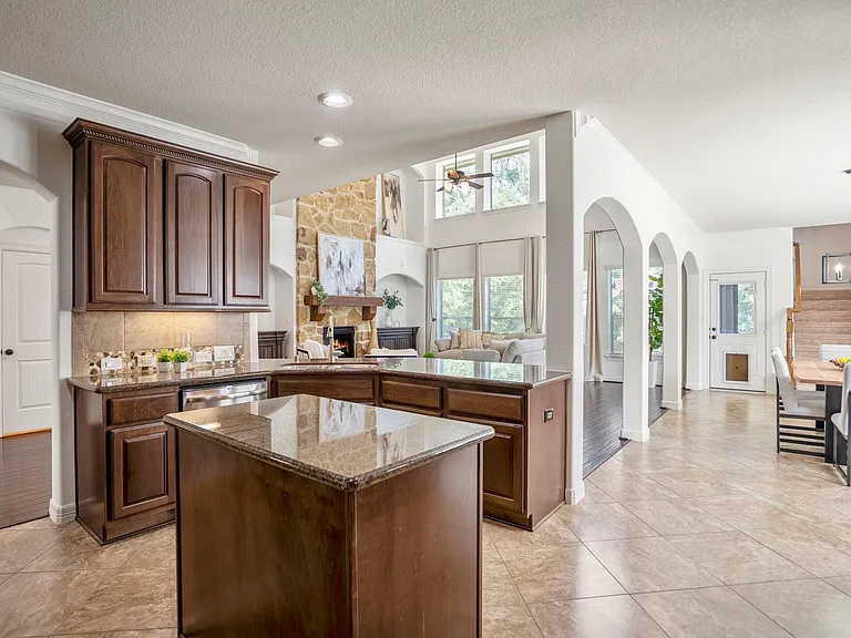 11306 Longmire Creek Ct — Photo 18