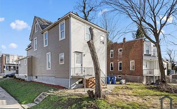 400 S Augusta Ave — Photo 19