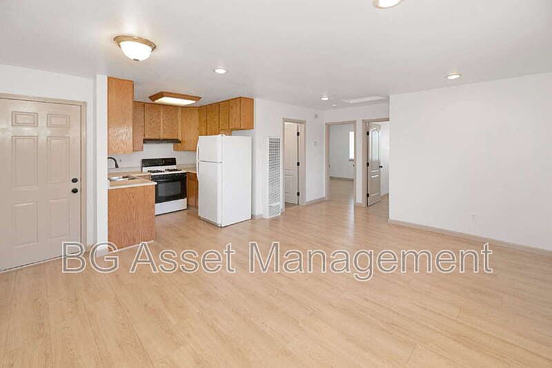1st image of 2340 22nd St