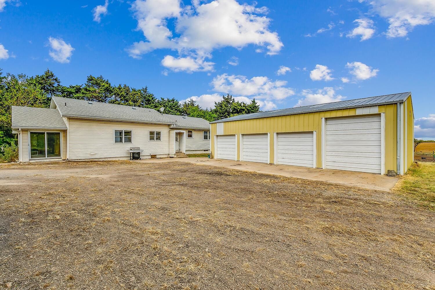 516 E Main St, Cassoday, KS 66842 Zillow