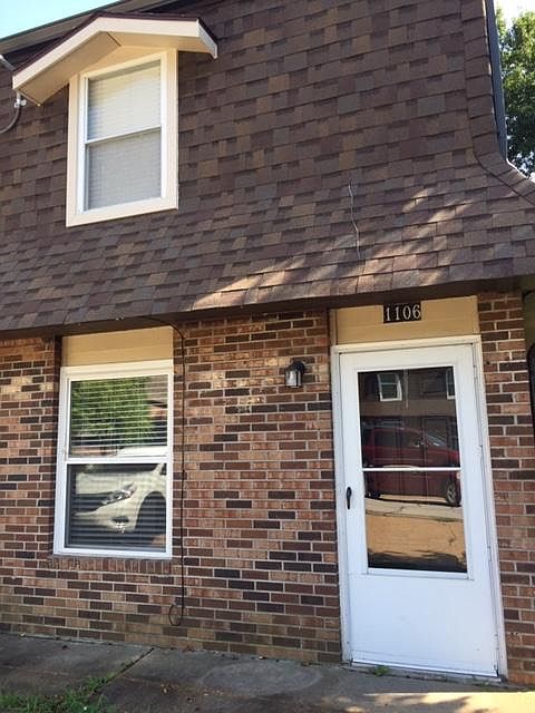 Brick front, end unit