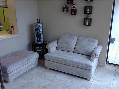 4th image of 800 Parkview Dr APT 104