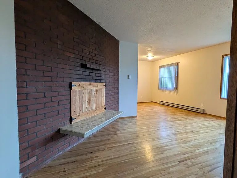Bel Air Apartments — Photo 11
