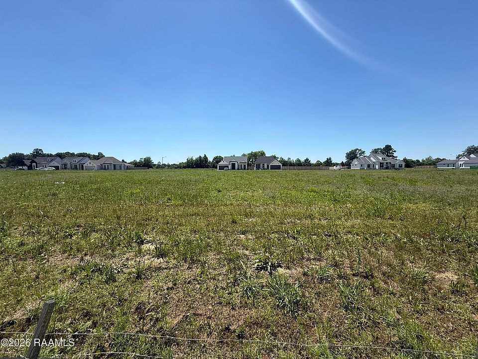 1st image of 704 Whispering Meadows Rd