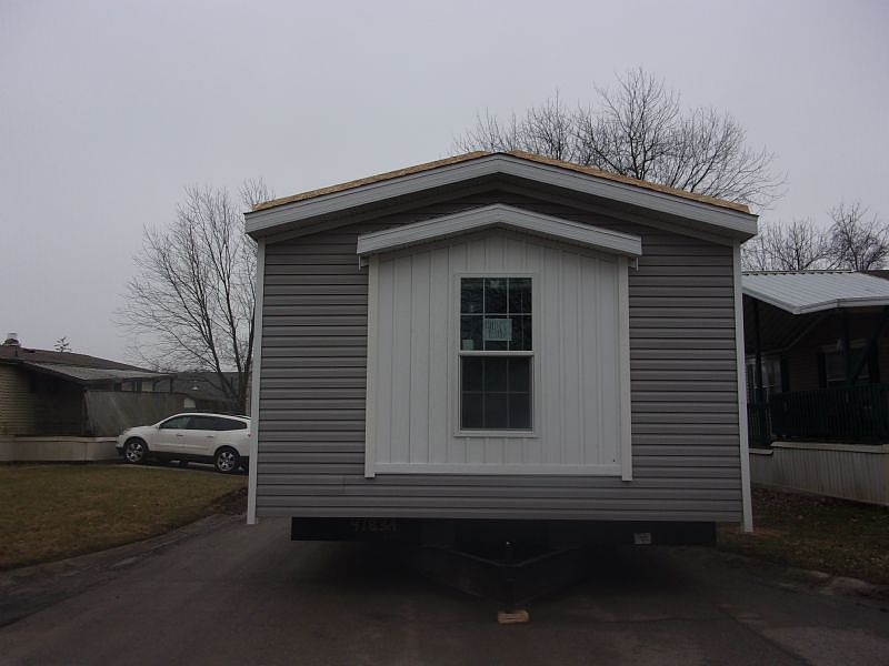 1st image of 1213 Rushmore Blvd E