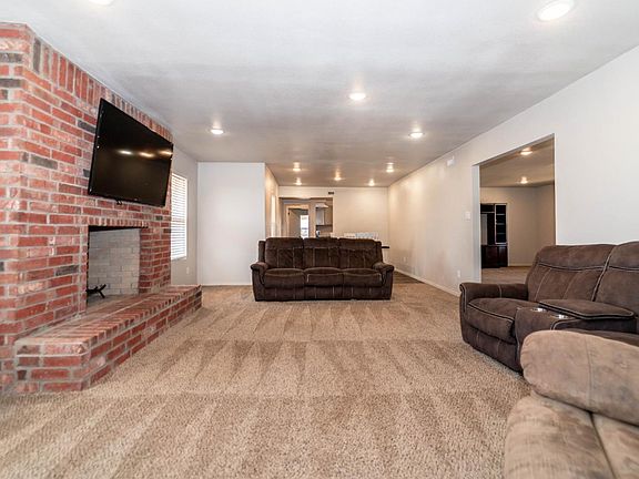 3rd image of 12319 N Farm Road 2528