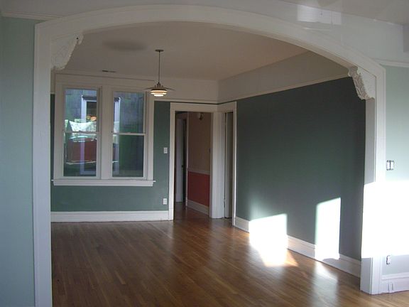 4th image of 4243 N Lincoln Ave