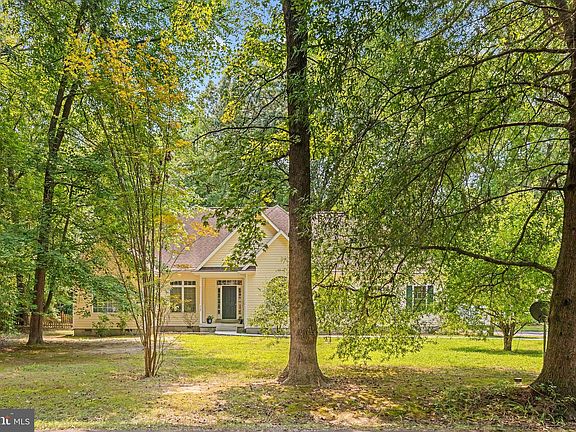 4th image of 112 Stratford Cir