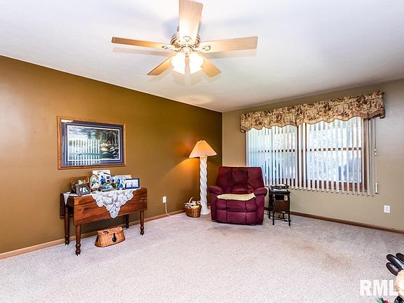 5th image of 2415 N Concord Dr