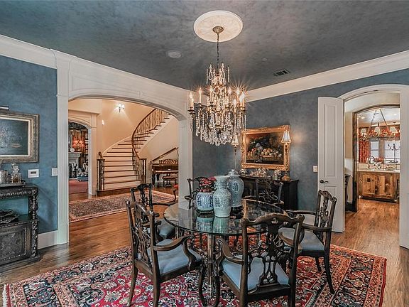 3rd image of 9 Heather Glen Cir
