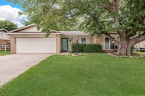 724 Sue Ann Ln Photo 1