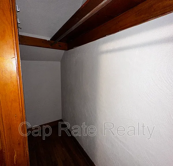 322 S Powell Ave — Photo 19