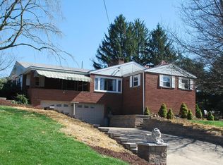 225 Sunset Dr, Pittsburgh, PA