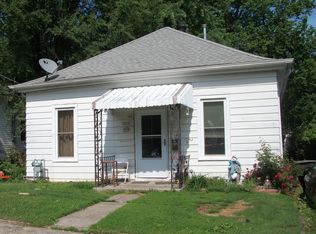 1019 Diamond St, Alton, IL 62002