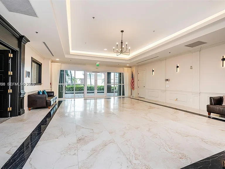 2665 SW 37th Ave #201 — Photo 4