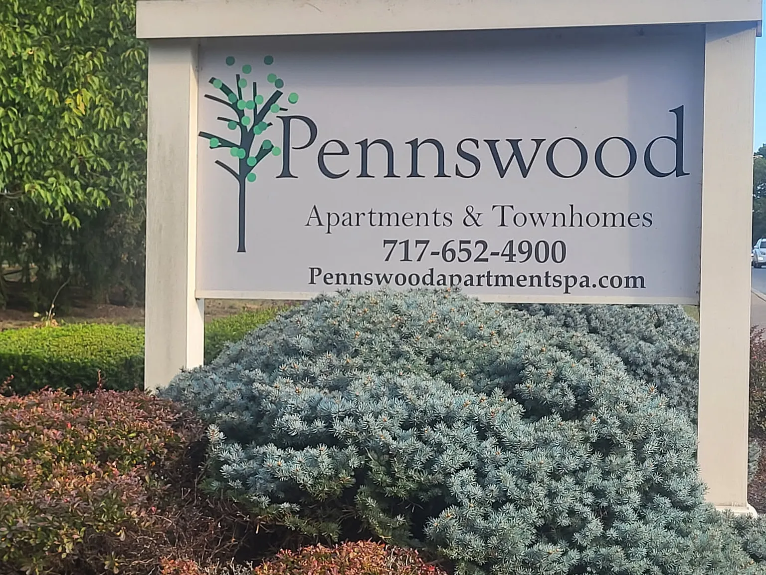 Pennswood Apartments and Townhomes — Photo 1