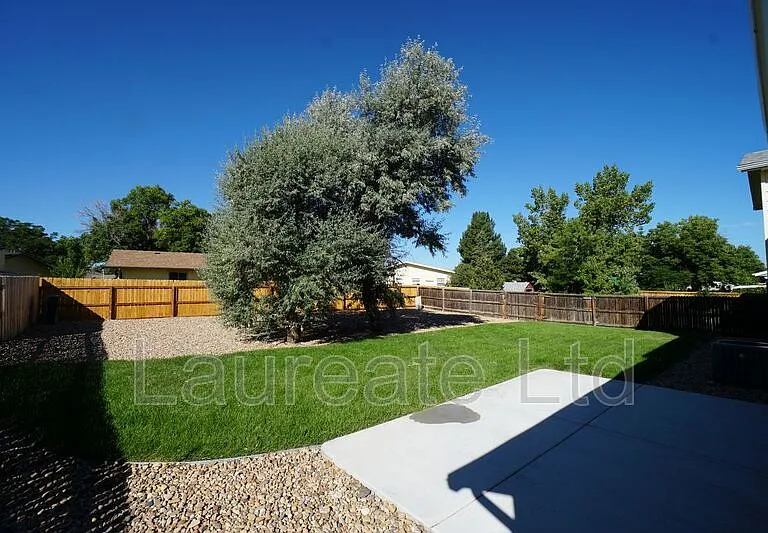 1155 Fern St — Photo 17