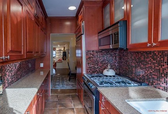 4th image of 255 W 23rd St APT 2EW