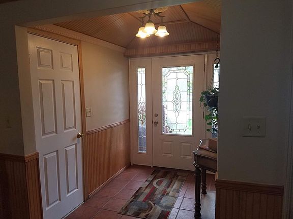 5th image of 315 Cedar Dr
