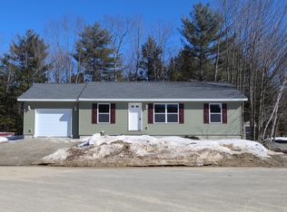 38 Fox Hollow Dr, Auburn, ME 04210
